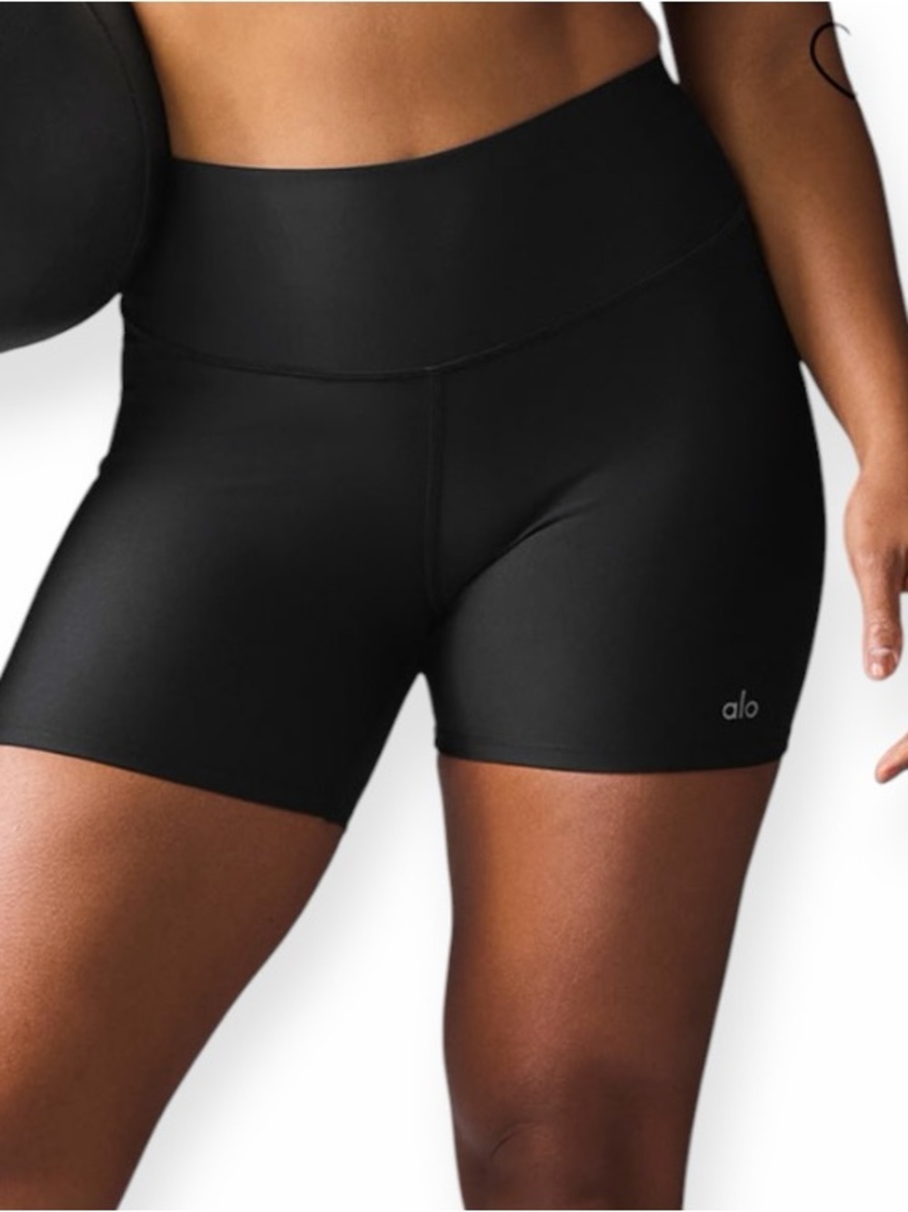 ALO Yoga Airlift Energy shorts size large